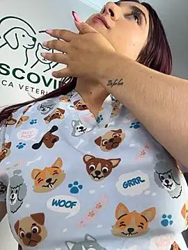 Nahomy_benet - completely naked at the vet