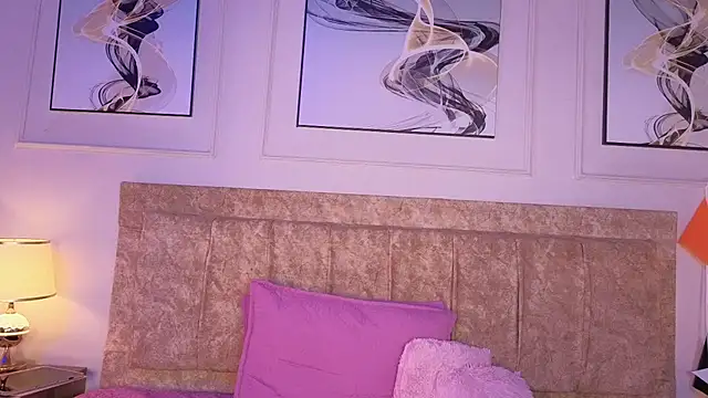 Zoe_moon__