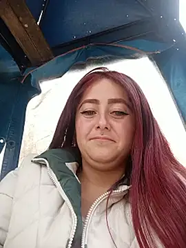 Taylor-Sweet - Show off my big tits