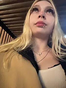 AngelinaTous - I'll show you my boobs on the street 🤭