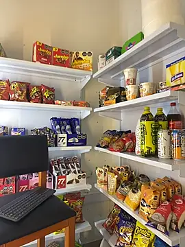Sara_Harris7 - home to an office + 5 min
