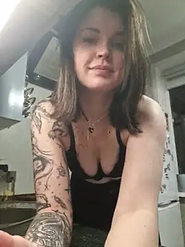 LazyTanukii - Lick boobs