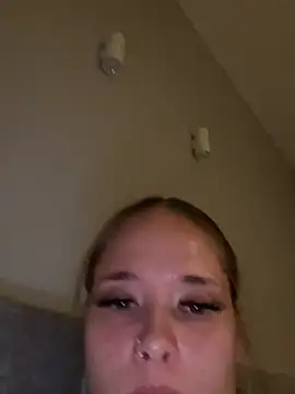 Poppylooloo - Blow a kiss