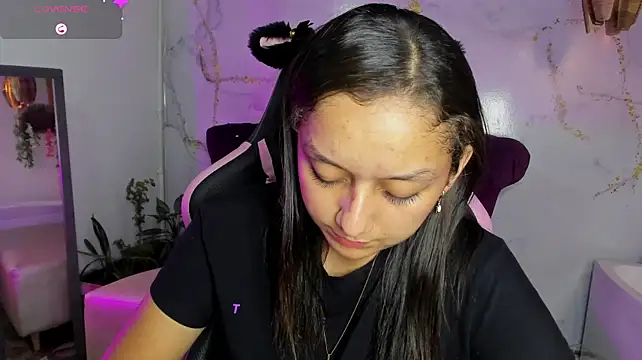 Katy_sweet19 - show tits + oil 🍒