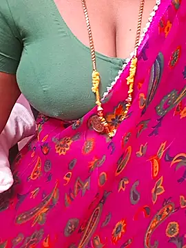 Tamil_Ammani - Boobs show😜😜😝🥰🔥🔥🔥
