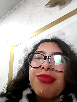 Olivia_Collinns1 - open pussy