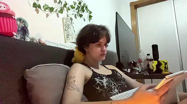 HeyFriren - I'll sent u my hot video