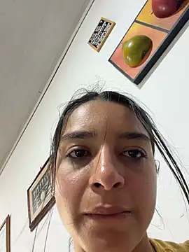 Violeta365 - Dildo very hard in my pussy