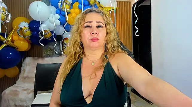 Danna_topless - show ride dildo cowboy 💎💋