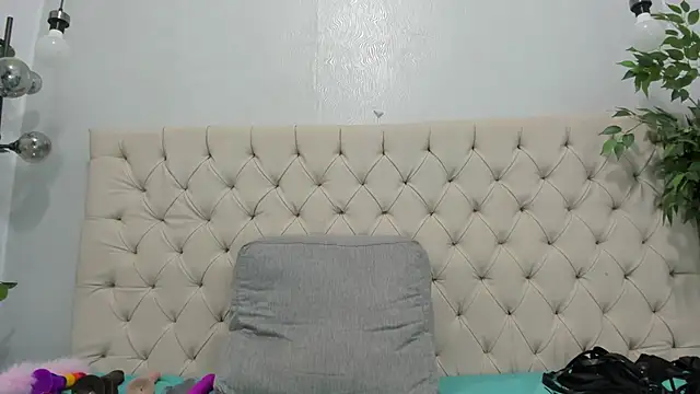 Anggie_Miller - I fuck my ass