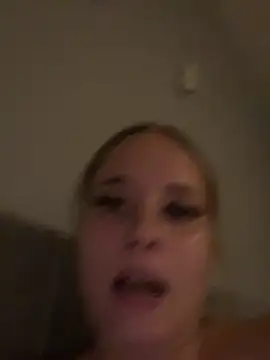 Poppylooloo - Blow a kiss
