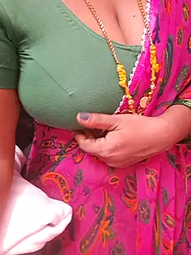 Tamil_Ammani - Boobs show😜😜😝🥰🔥🔥🔥