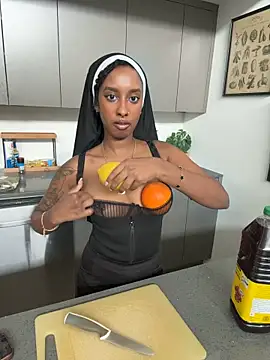 Your_Paris - 30 x spanks