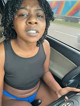 Ebony_Queeenx - Squirt at the gym x3 💦💦
