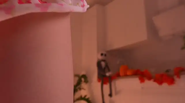 Miablueye - Jerk off om the headstand
