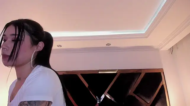 SusanVilla - worship the feet of your goddess