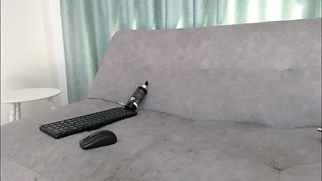 YuliethPetite - spit and ahegao