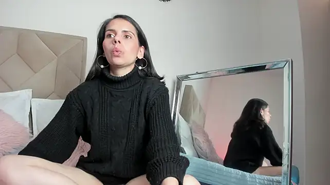 Bianca_Sweetie - Spank ass x10, show ass hole close up