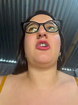 Soe_Lara - ⭐Spank my ass x 2⭐打我屁股⭐