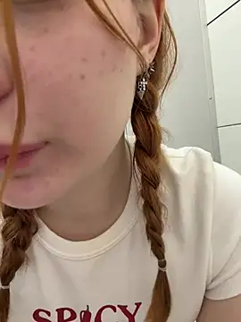 Freaky__Nikki - show my naked body to a stranger