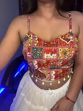 Cutiepie_shivi - Full nude ass and boobs oil show