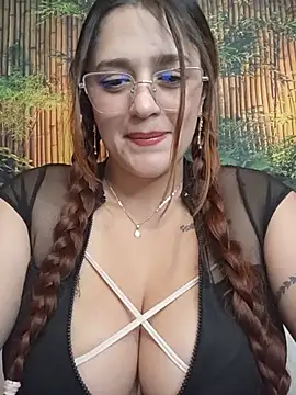 Hanna__a - Tits out + spit and slap