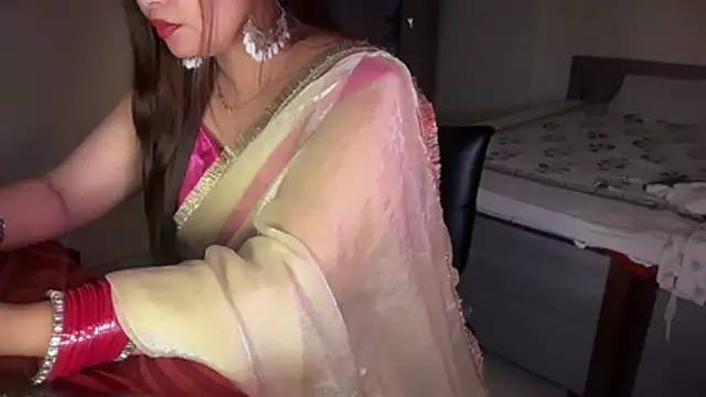 Dikshaindin - show boobs