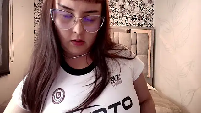 Sofi_Blake__ - SHOW DE BOOBS + OIL 🍒🫦