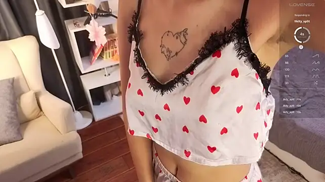 JaniceRobinson - Lick fingers sloooowly + eye contact