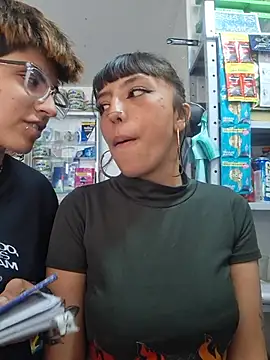 Cute_hollywood1 - bounce tits