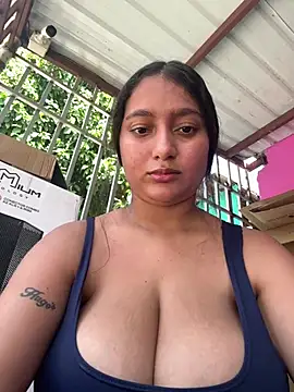 Catalina_Blanco - full naked + fingers in the pussy 🥵