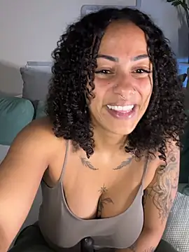 SweetPetiteNoir - Suck my Nipples + Dirty Talk😈