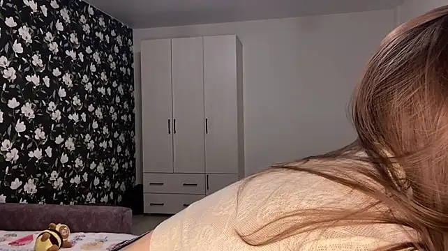 NeidaGowing - Doggy - slap ASS
