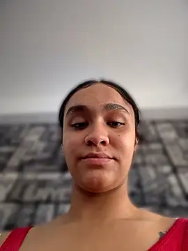 Isabella-Teen - Blow job and saliva on my tits 🍆