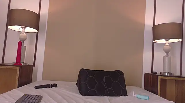 EleonorAshcroft - Spank ass untel red and oil