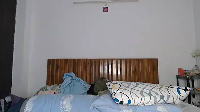 Virgin_Aisha - pinch each other's nipple