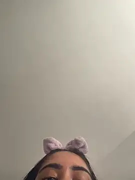 Clarachanelricek - Play with my pussy fingers deep