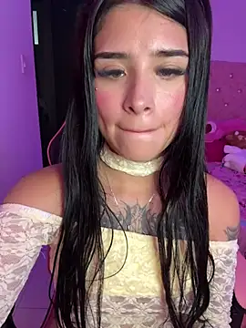 Shalom_pink17 - show boobs and spit