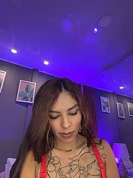 KimGreys_ - Feet and cameltoe🔥⚽