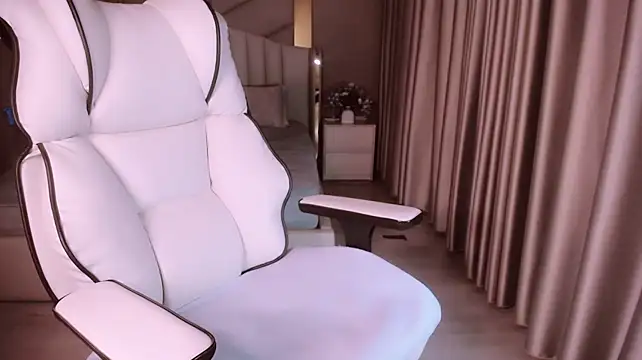 Girl__Funny - make me moan orgasm:onbed::behind::wanke