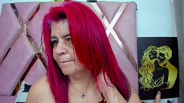 RoxetteMature - fingers in ass with oil
