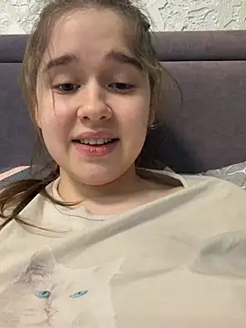 HornyGirlH - SHOW PUSSY