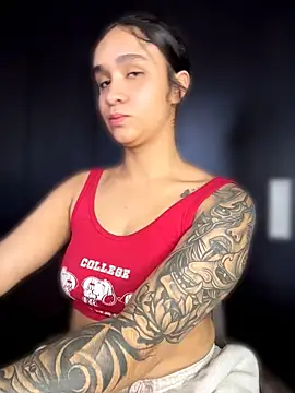 Isabella-Teen - Suck your my tits 👅
