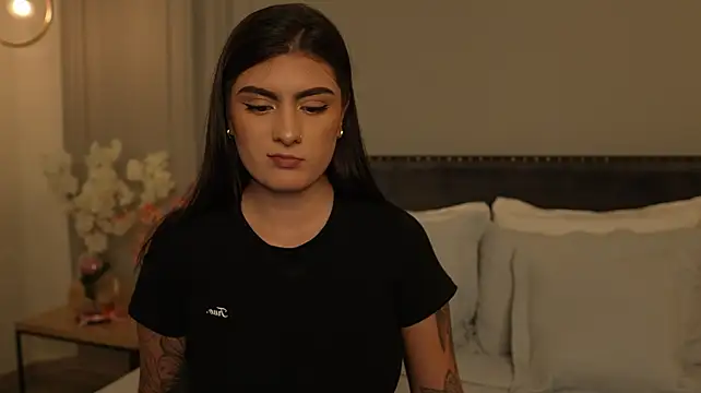 IrisBaker - last tipper win naked pic