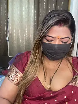 Lovely-Geet - BOOBS OILING😘😘