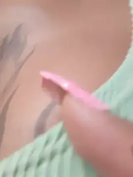 LunaRose18 - Two fingers inside pussy