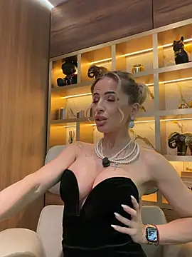 MissEmaDivine - make my legs shake in pleasure