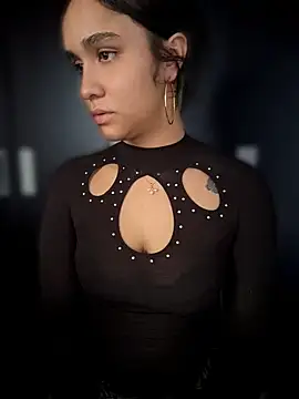 Isabella-Teen - Suck your my tits 👅
