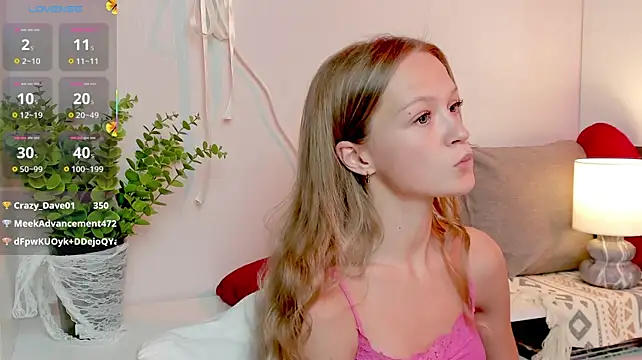 _Alice_Grace - my hand in panties 5 minutes