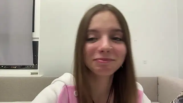 LisaPorse - Show feet + kiss u